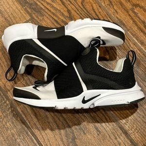 Nike Presto Extreme (grade school) size 6y